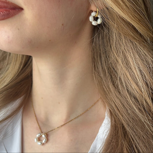 Sada DOKOLA - řetízek a náušnice s pravými perlami